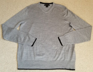 Mens Sweater-LACHLAN-gray 100% merino wool v-neck black trim Old Money-M